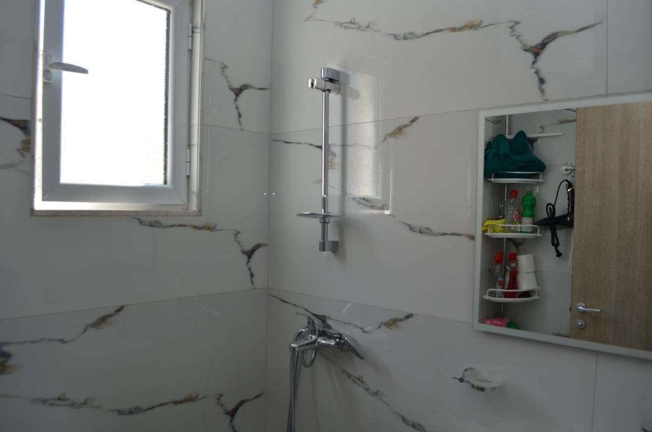 Akil Apartments Saranda Extérieur photo