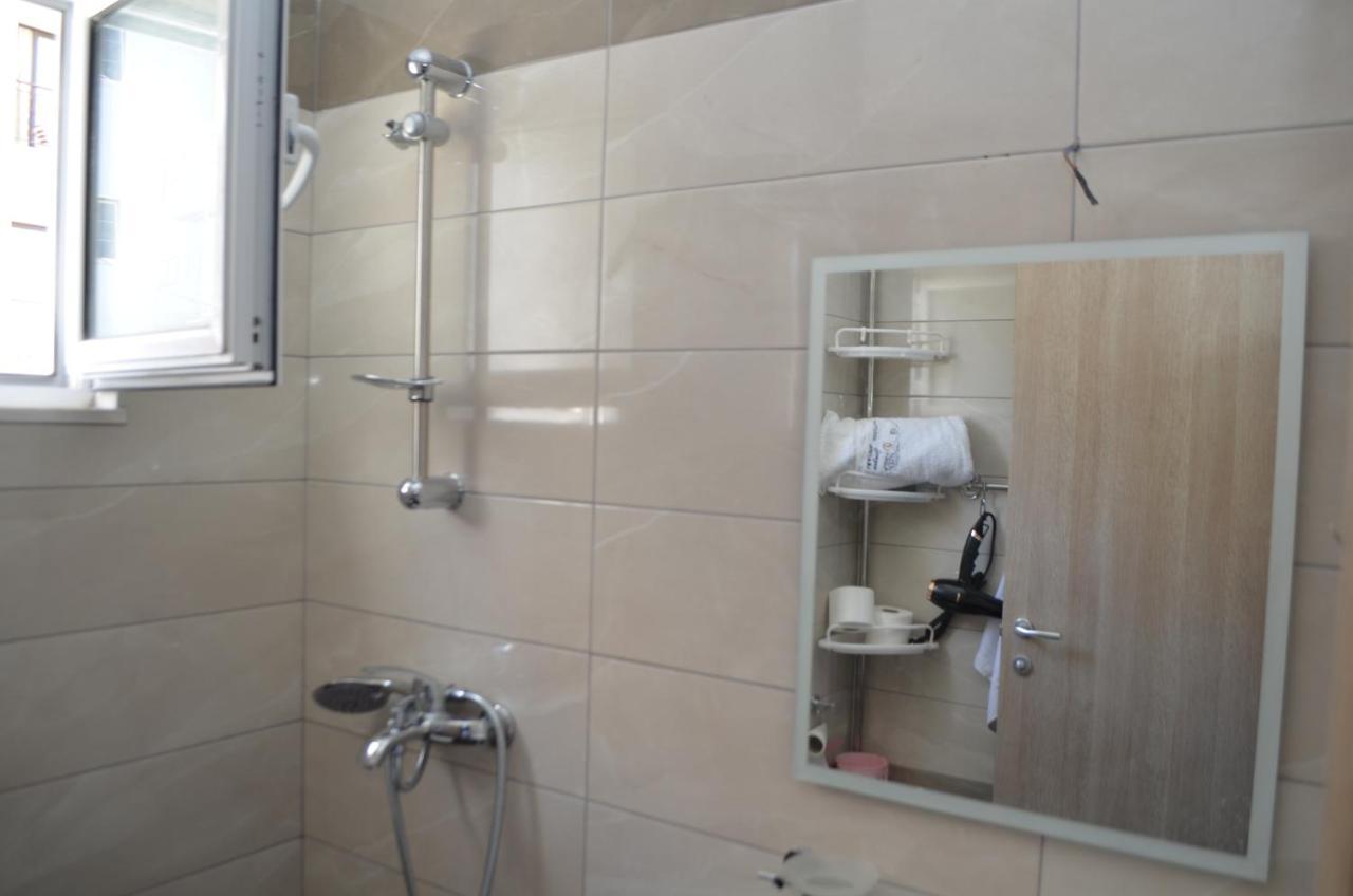 Akil Apartments Saranda Extérieur photo
